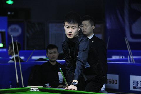 仅展现了乌 仅展现了乌