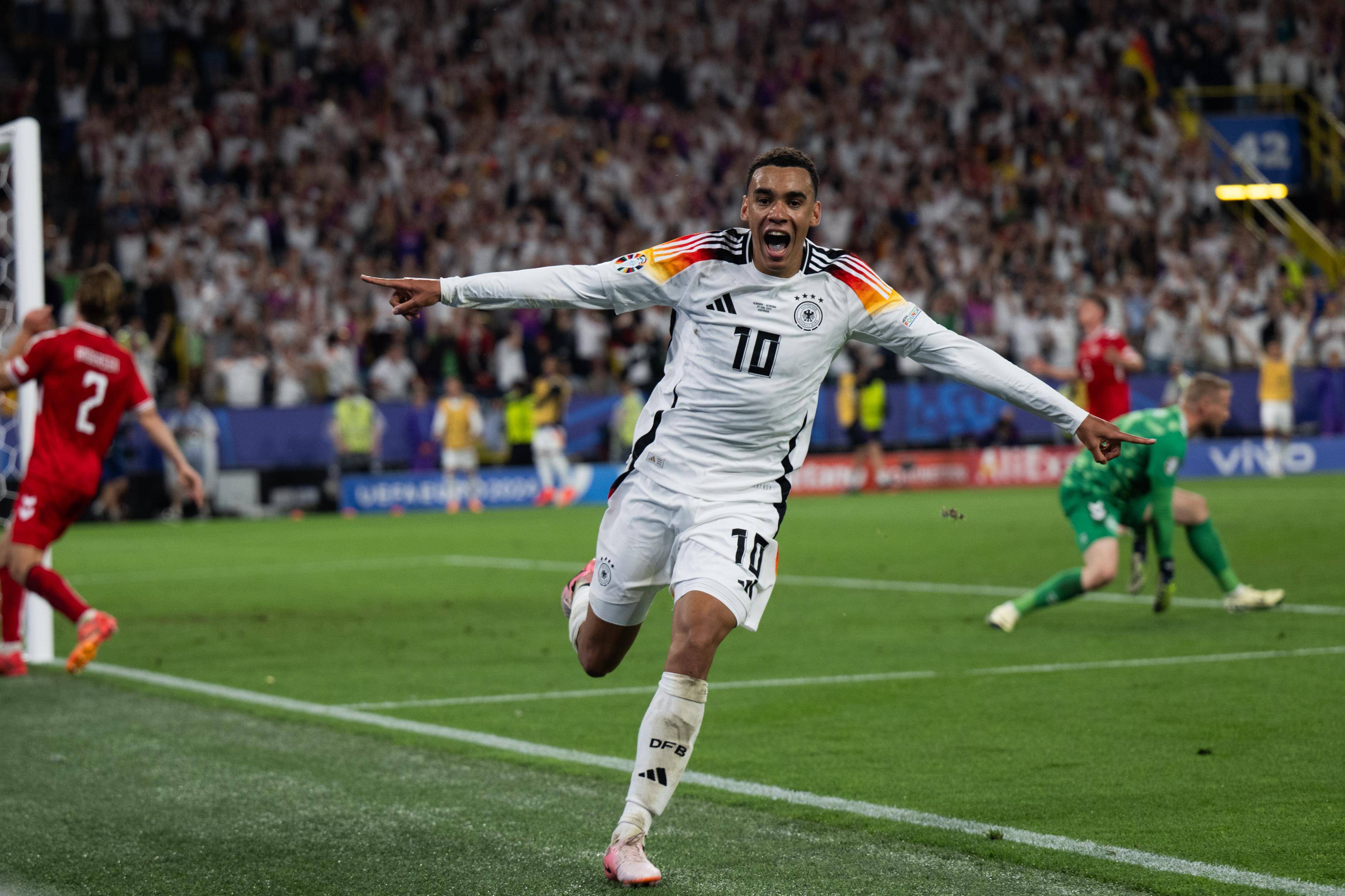 数据亮眼 数据亮眼