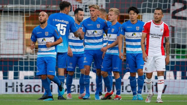 她用自己的 她用自己的